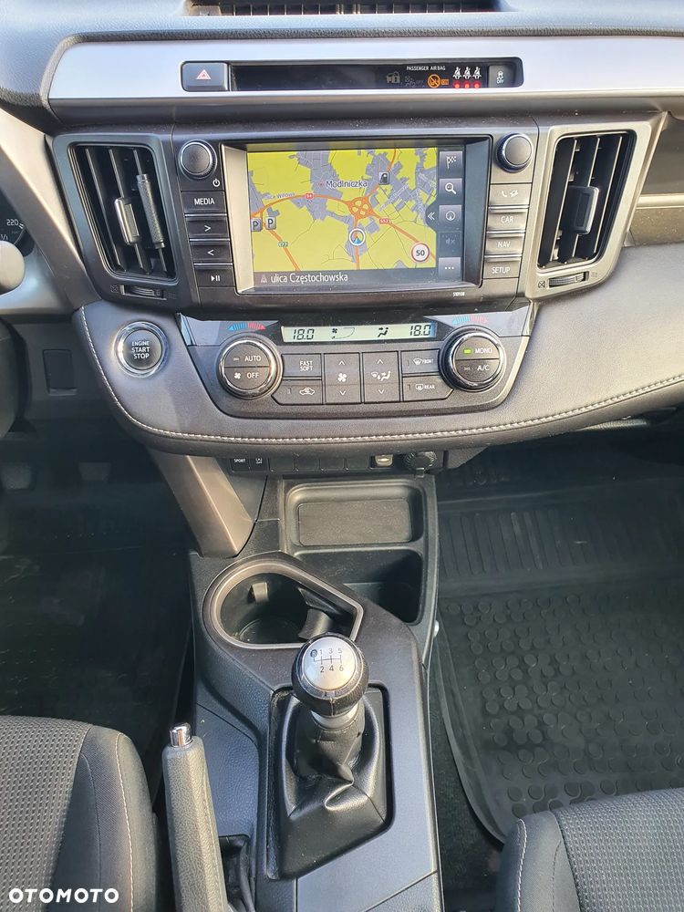 Toyota RAV4 2.0 Premium 4x4 - 13