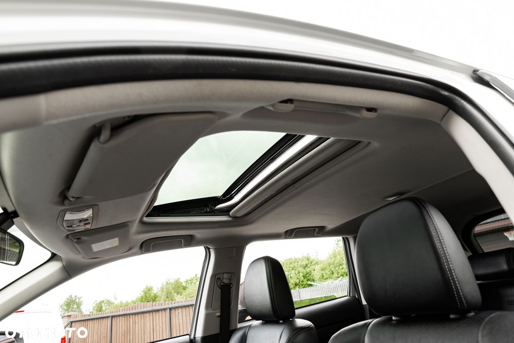 Mitsubishi Outlander 2.2 DI-D 4WD Automatik Invite - 29