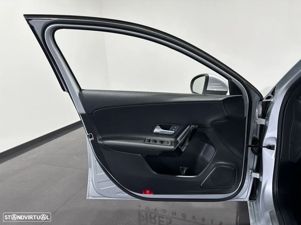 Mercedes-Benz A 180 d Progressive - 17