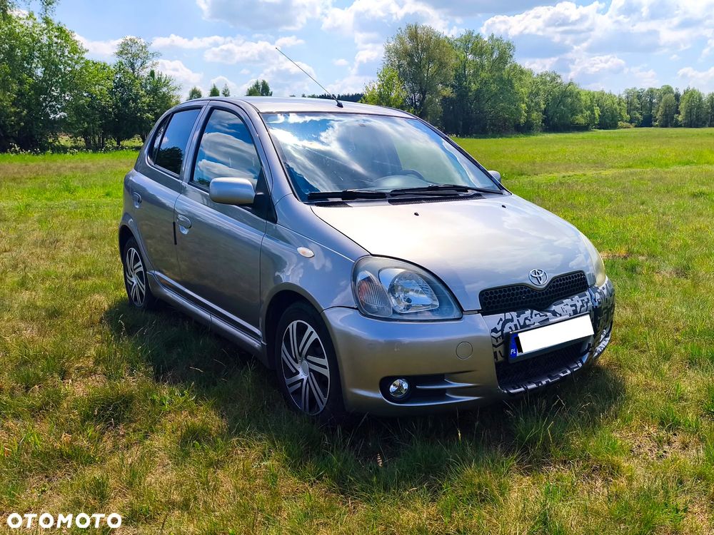 Toyota Yaris - 8