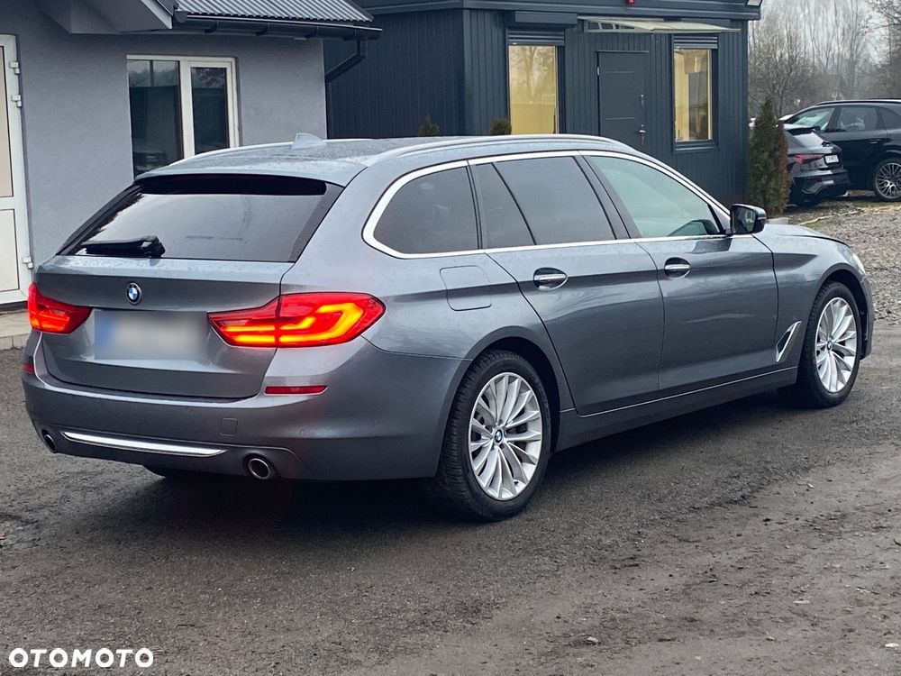 BMW Seria 5 520d xDrive Luxury Line sport - 2
