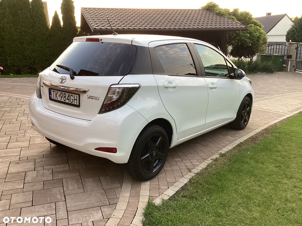 Toyota Yaris 1.33 VVT-i Edition 2014 - 9