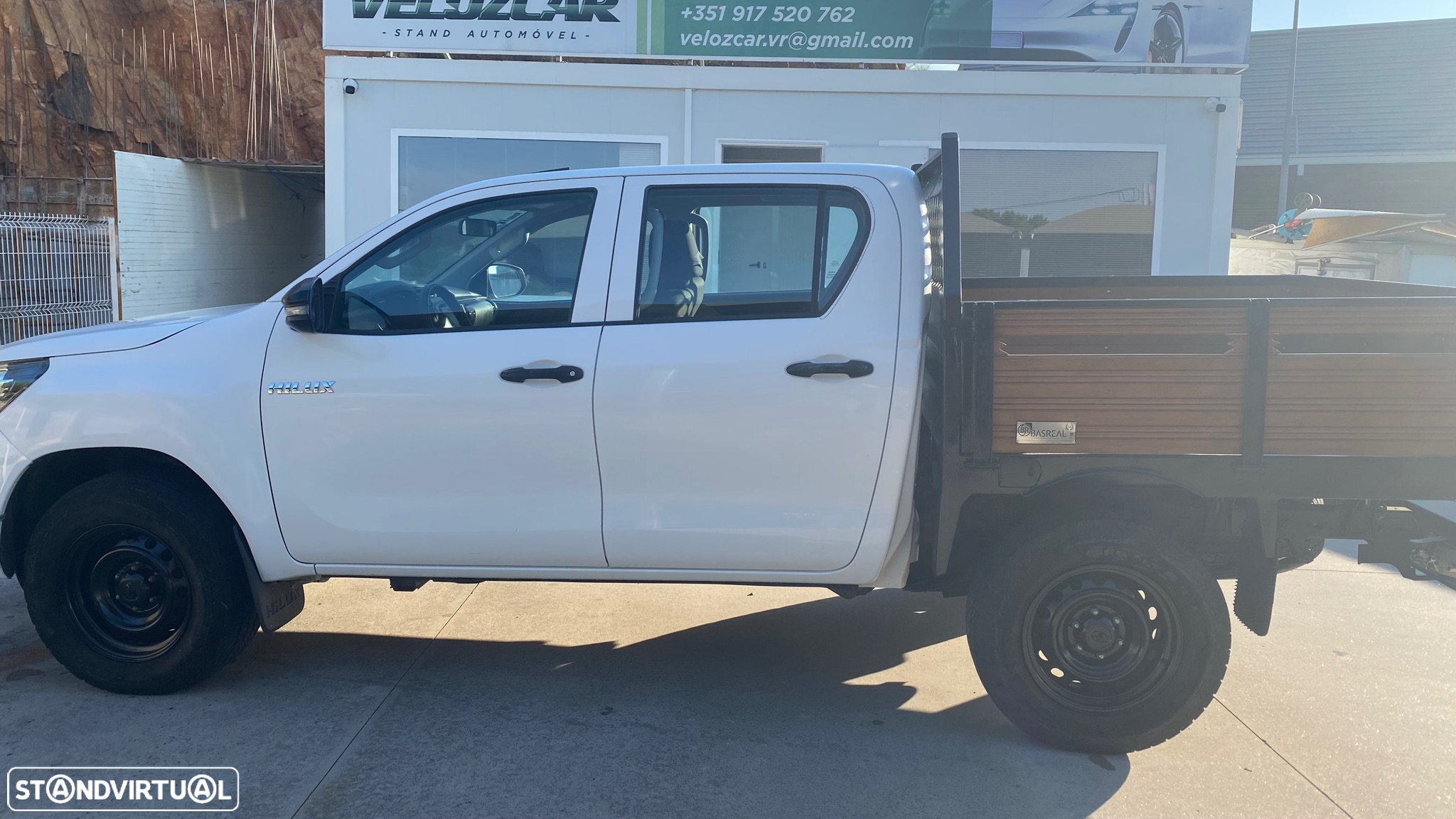 Toyota Hilux 2.4 D-4D 4WD CD CM - 6