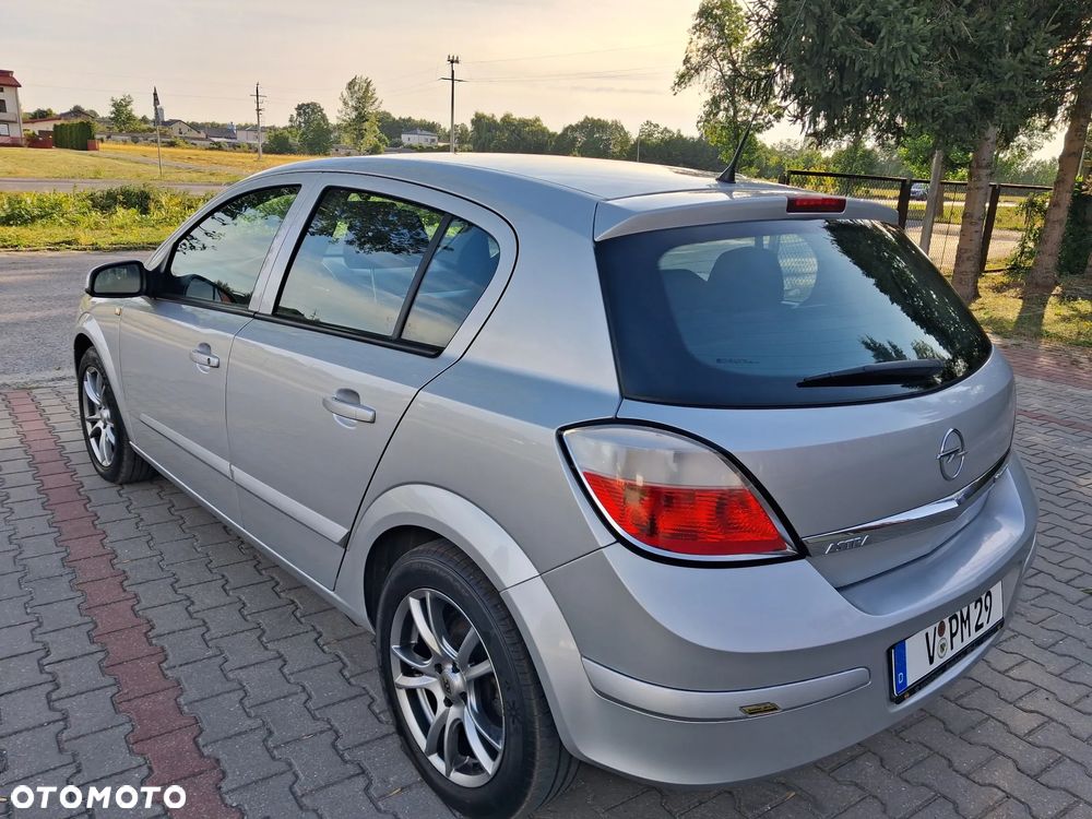 Opel Astra - 17