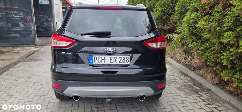Ford Kuga 2.0 TDCi 2x4 Titanium - 14