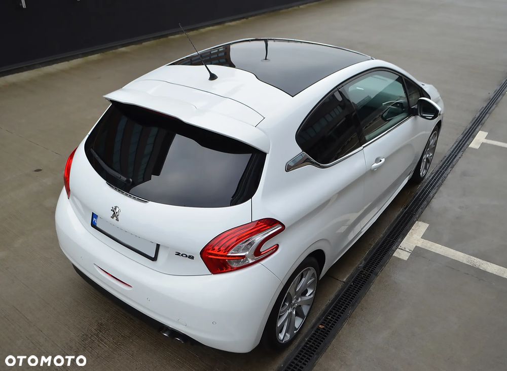 Peugeot 208 - 19
