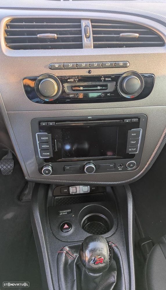 SEAT Leon 2.0 TDI FR - 5