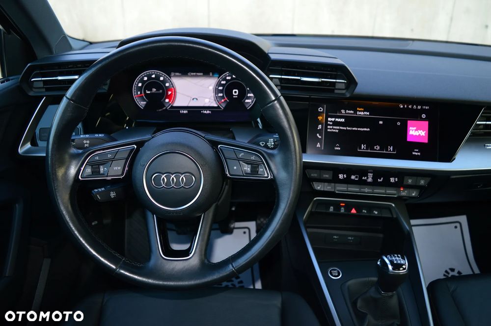 Audi A3 Sportback 35 TFSI S line - 16