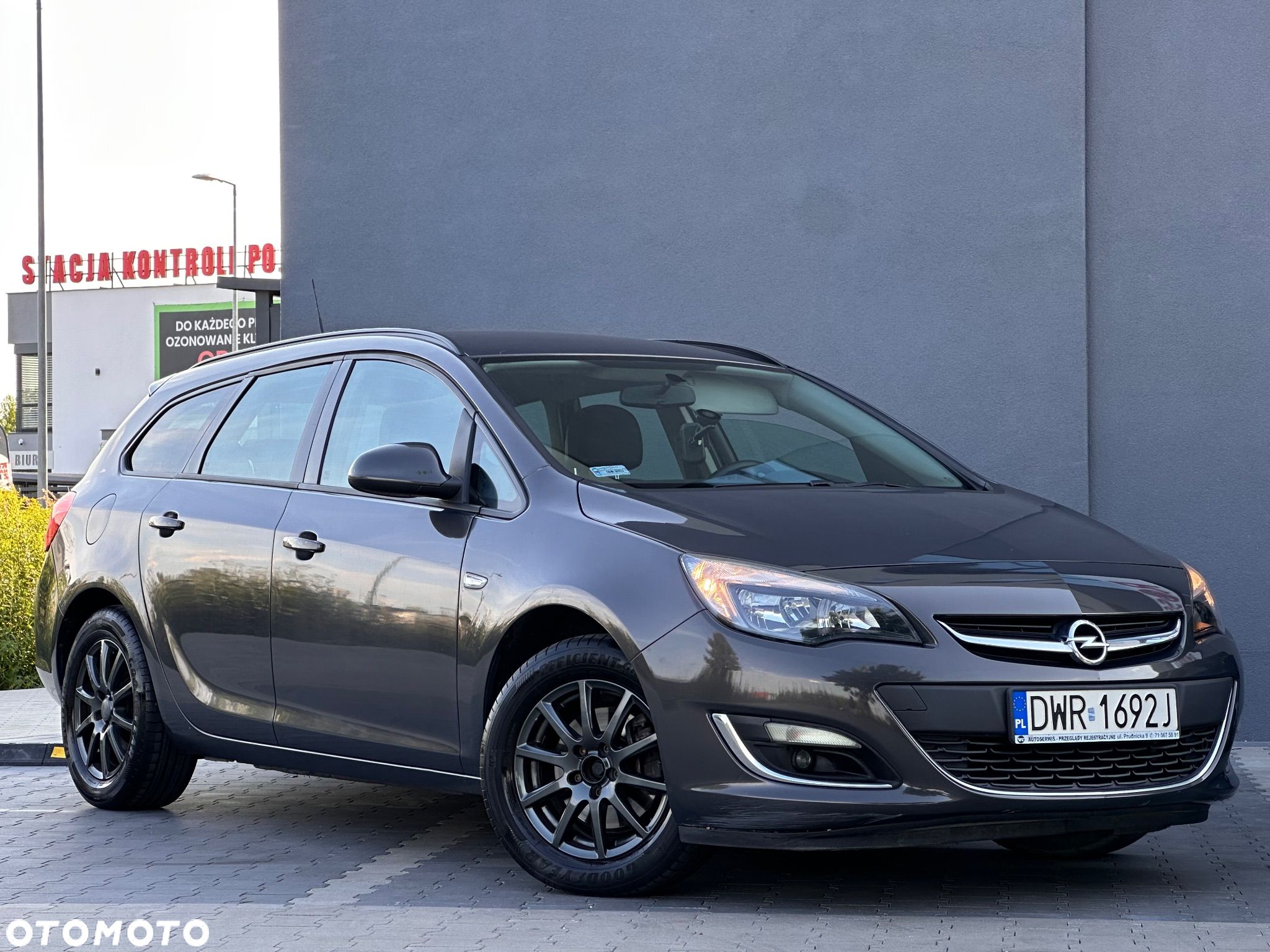 Opel Astra 1.7 CDTI DPF Design Edition - 1