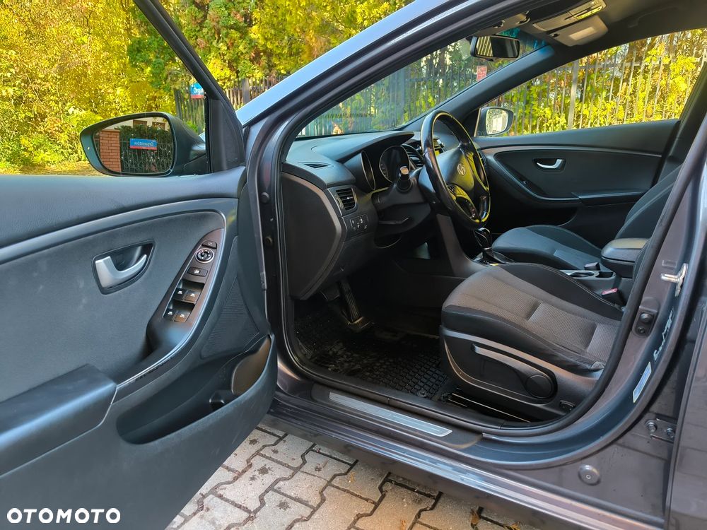 Hyundai i30 - 26