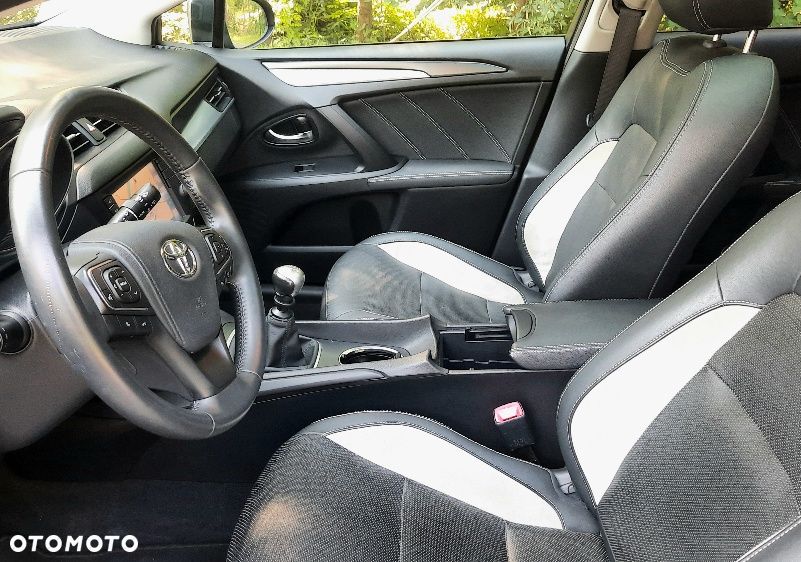 Toyota Avensis 2.0 D-4D Active Business - 10