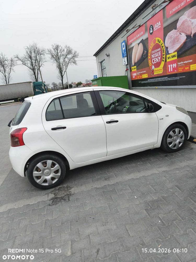 Toyota Yaris - 4