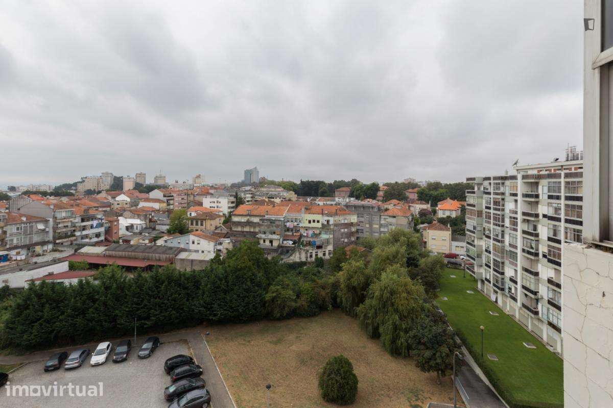 Quarto - localizado em Paranhos Porto - Grande imagem: 4/17