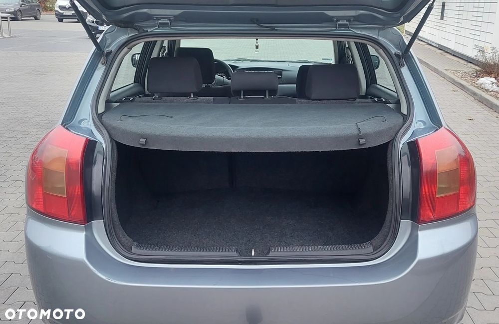 Toyota Corolla 2.0 D-4D Executive - 9