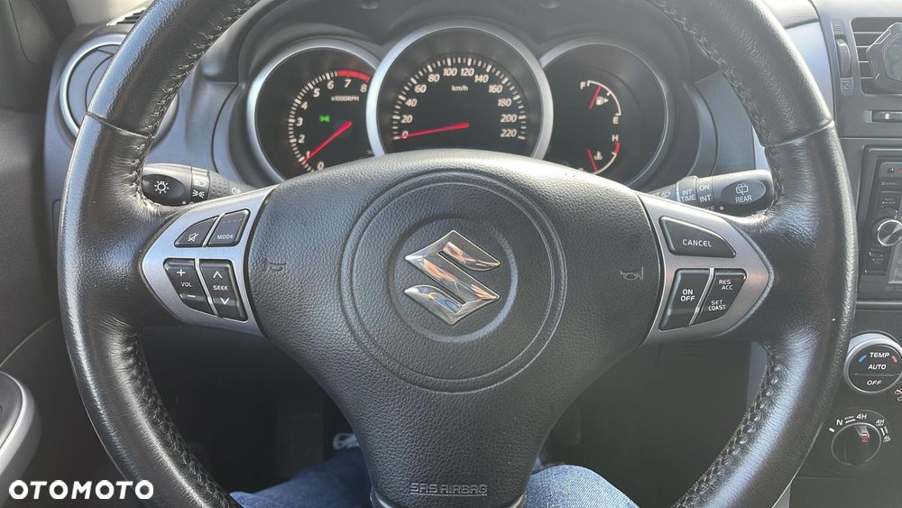 Suzuki Grand Vitara 2.4 Premium EU5 - 10