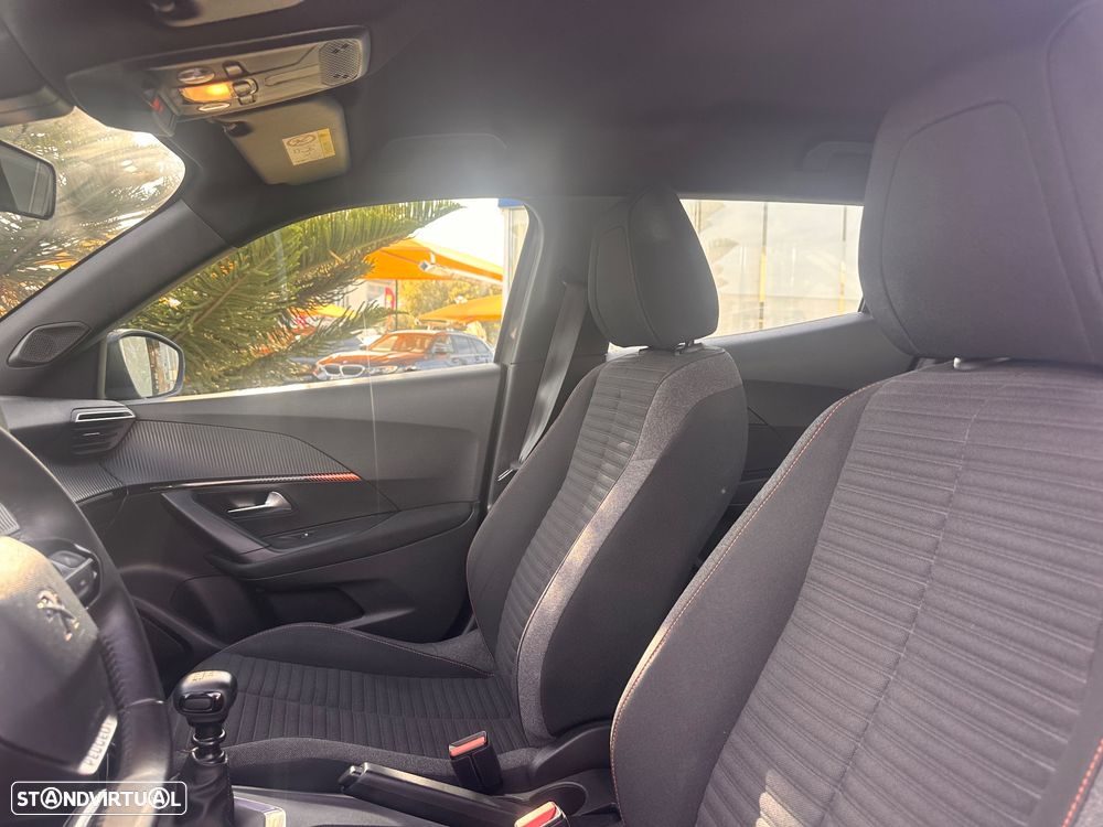 Peugeot 2008 1.2 PureTech Active Pack - 21
