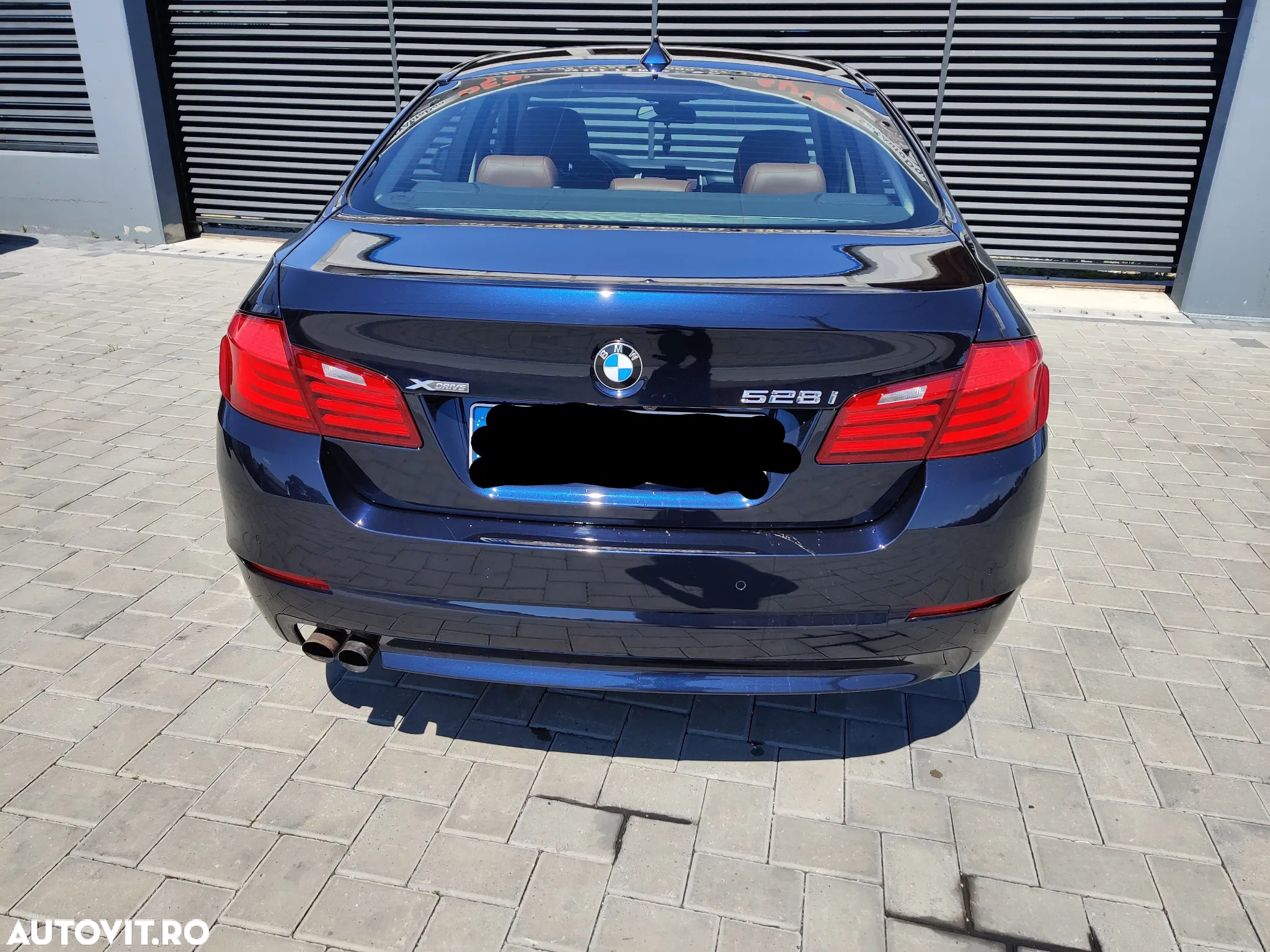 BMW Seria 5 528i xDrive AT - 9