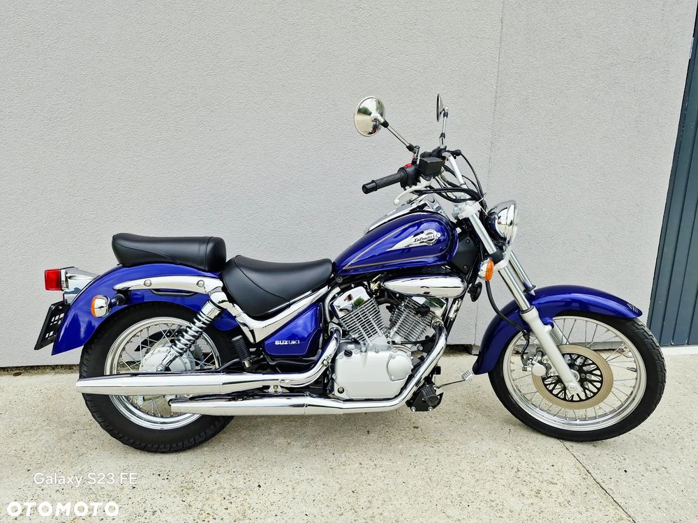 Suzuki Intruder - 2