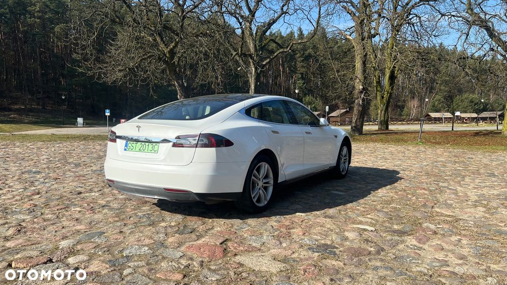 Tesla Model S 60 - 3