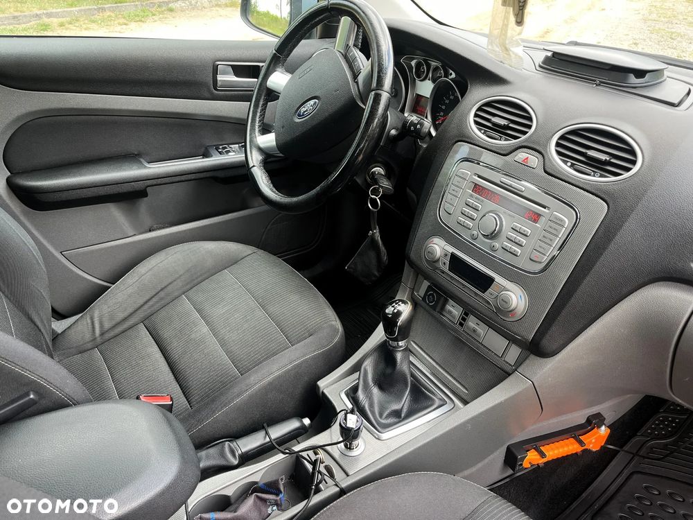 Ford Focus 1.8 Titanium - 9