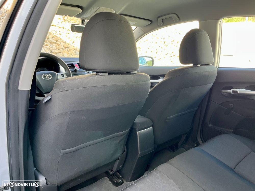 Toyota Auris 1.4 D-4D ACtive+AC - 31