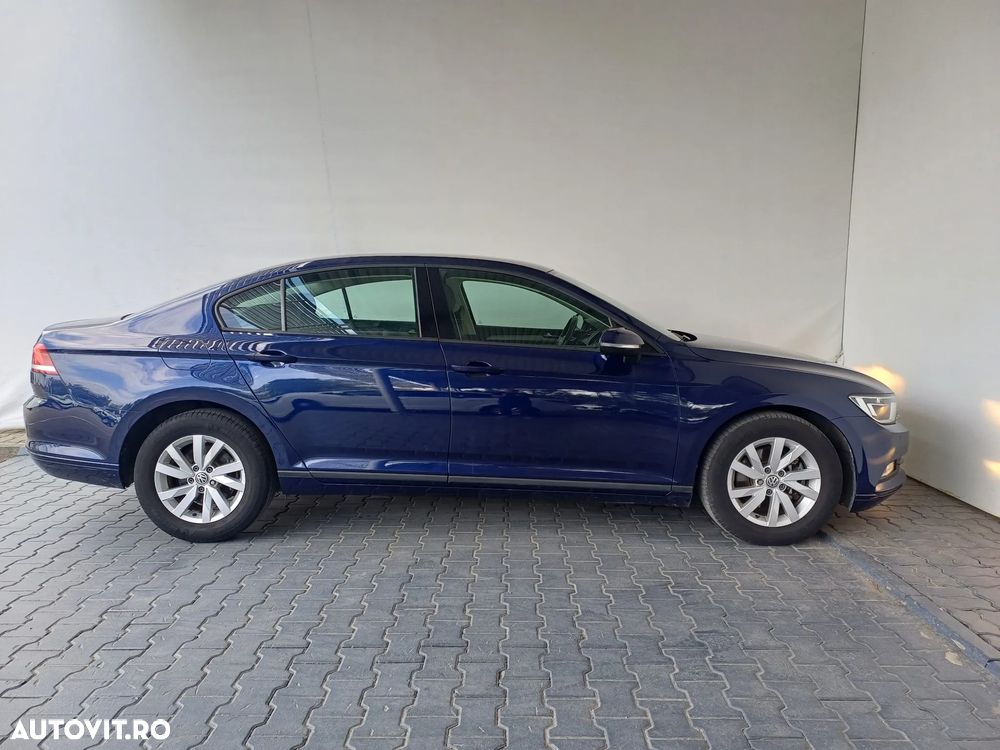 Volkswagen Passat - 29
