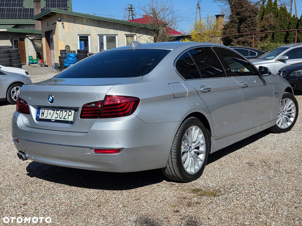 BMW Seria 5 520i Luxury Line - 13