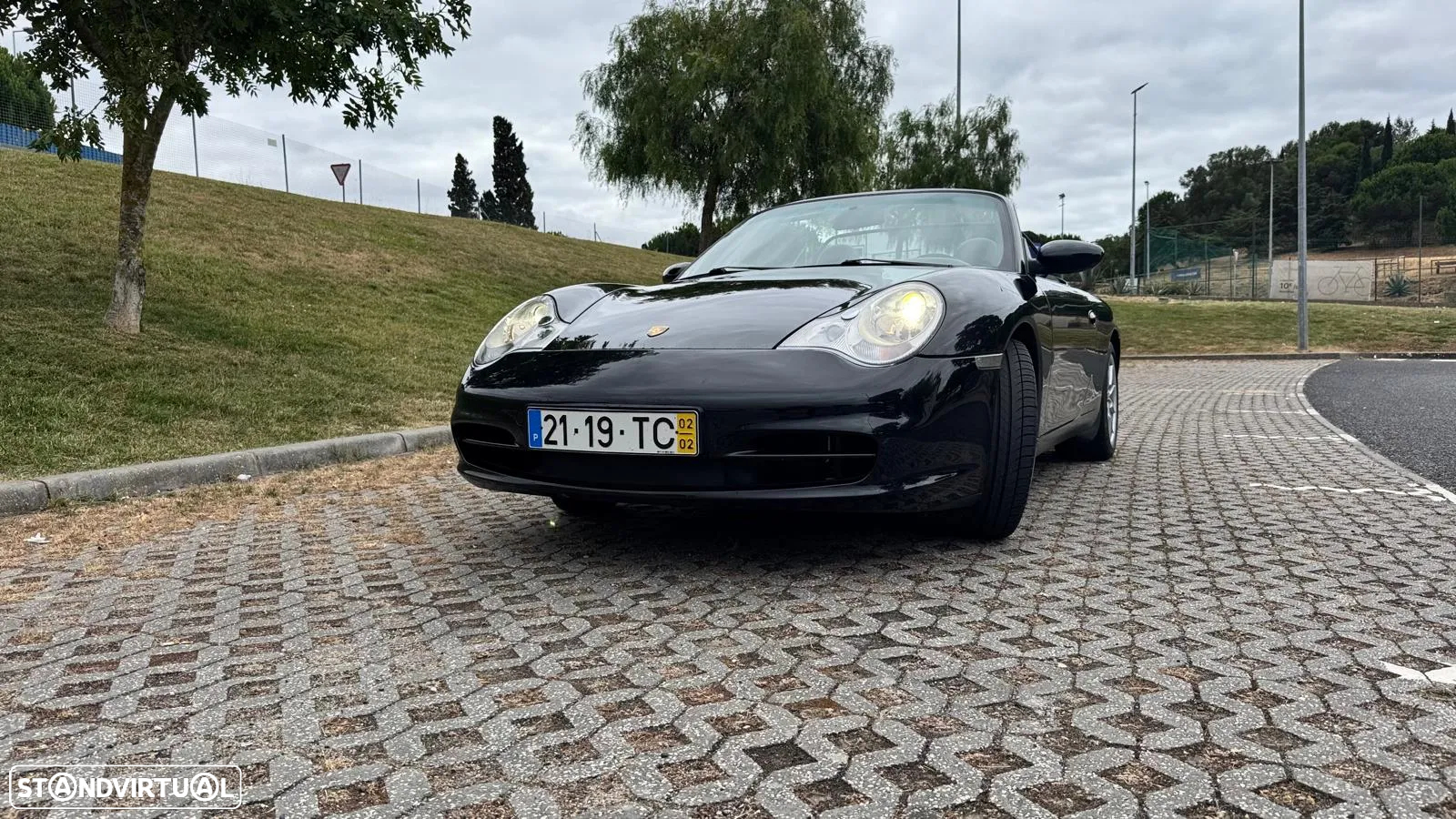 Porsche 911 (996) Carrera 4 - 45