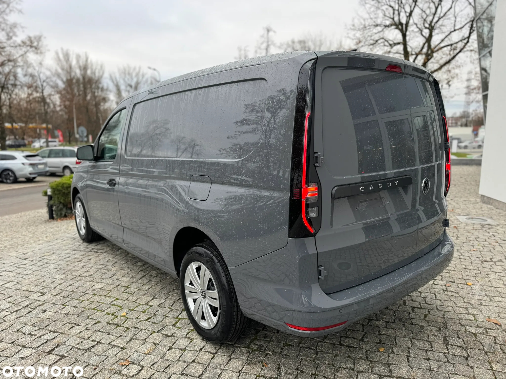 Volkswagen Caddy Maxi Cargo - 10