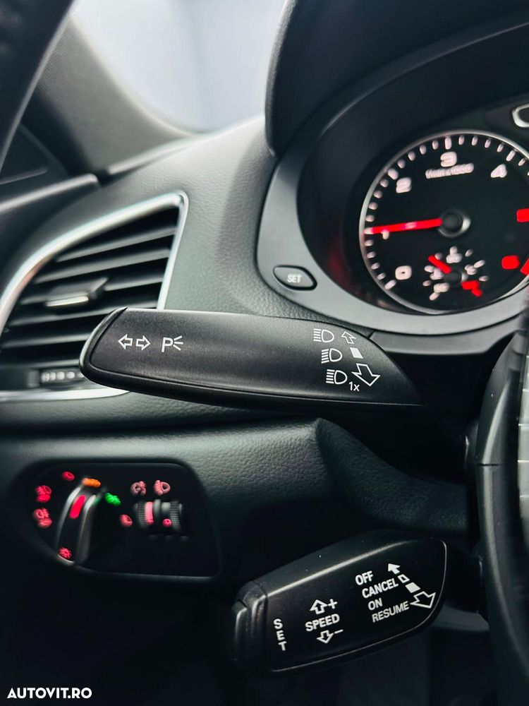 Audi Q3 2.0 TDI Quattro S tronic - 28