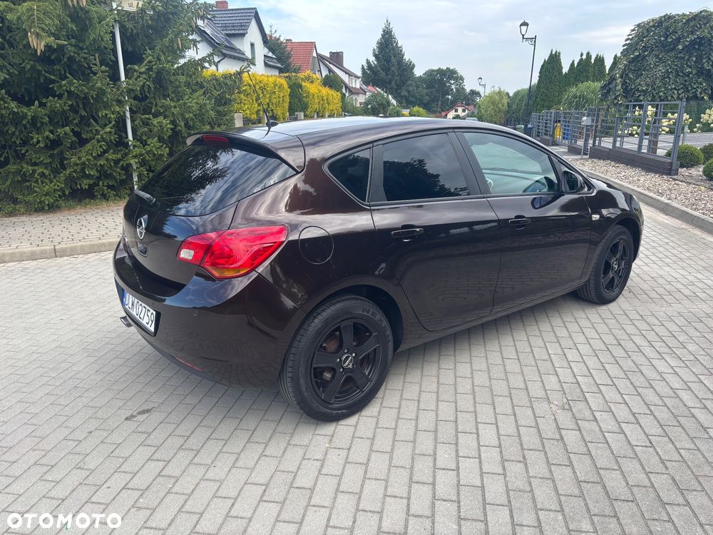 Opel Astra 1.4 - 4