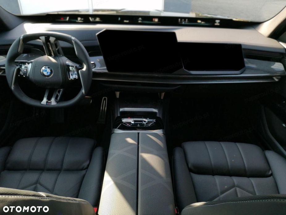 BMW Seria 7 - 11