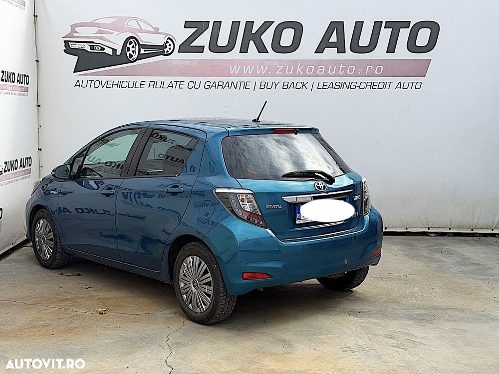 Toyota Yaris 1.5 VVT-i HSD Luna - 4