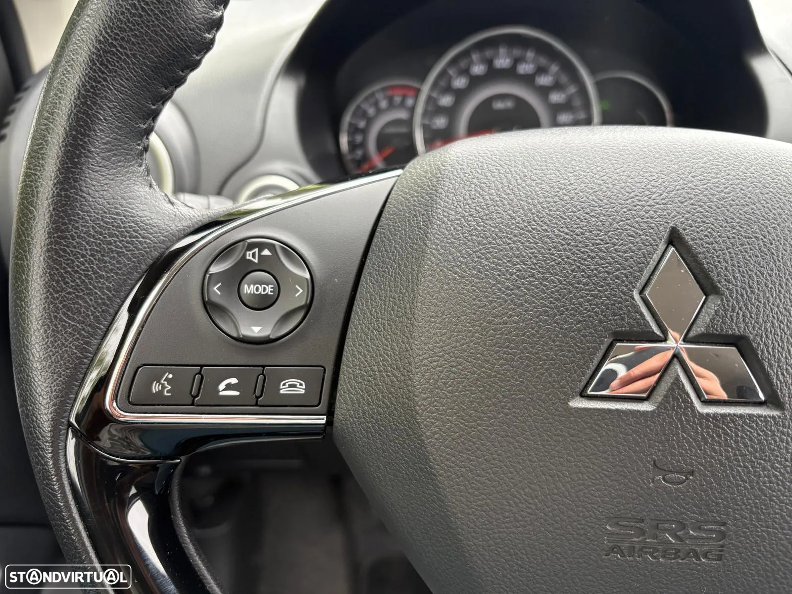 Mitsubishi Space Star 1.2 Intense Connect Edition - 13