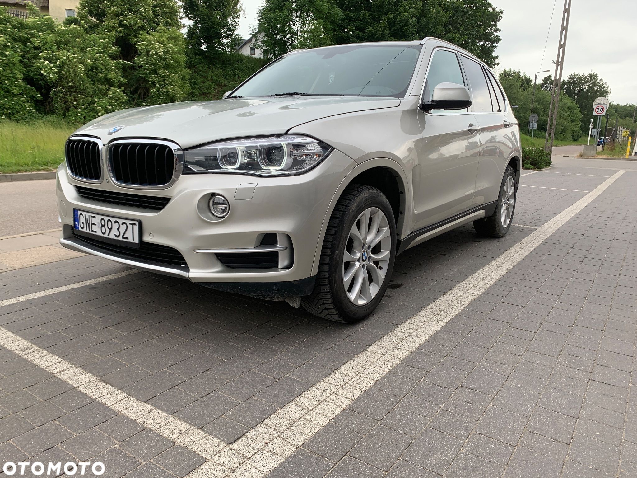 BMW X5 xDrive35i - 1