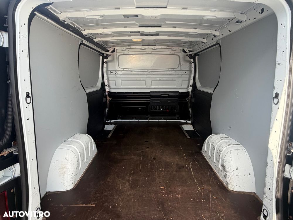 Renault Trafic - 14