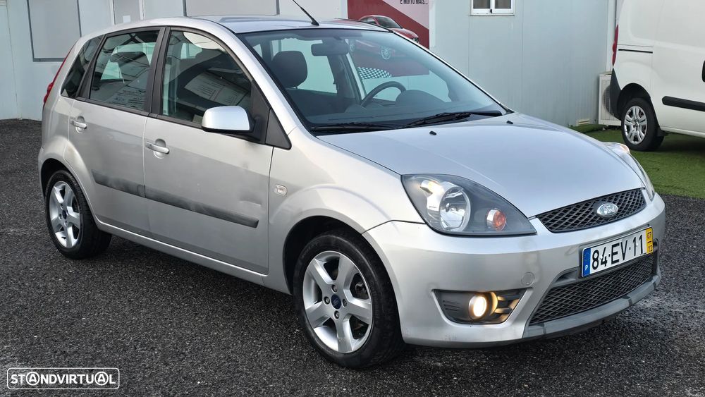 Ford Fiesta 1.25 Ghia - 2