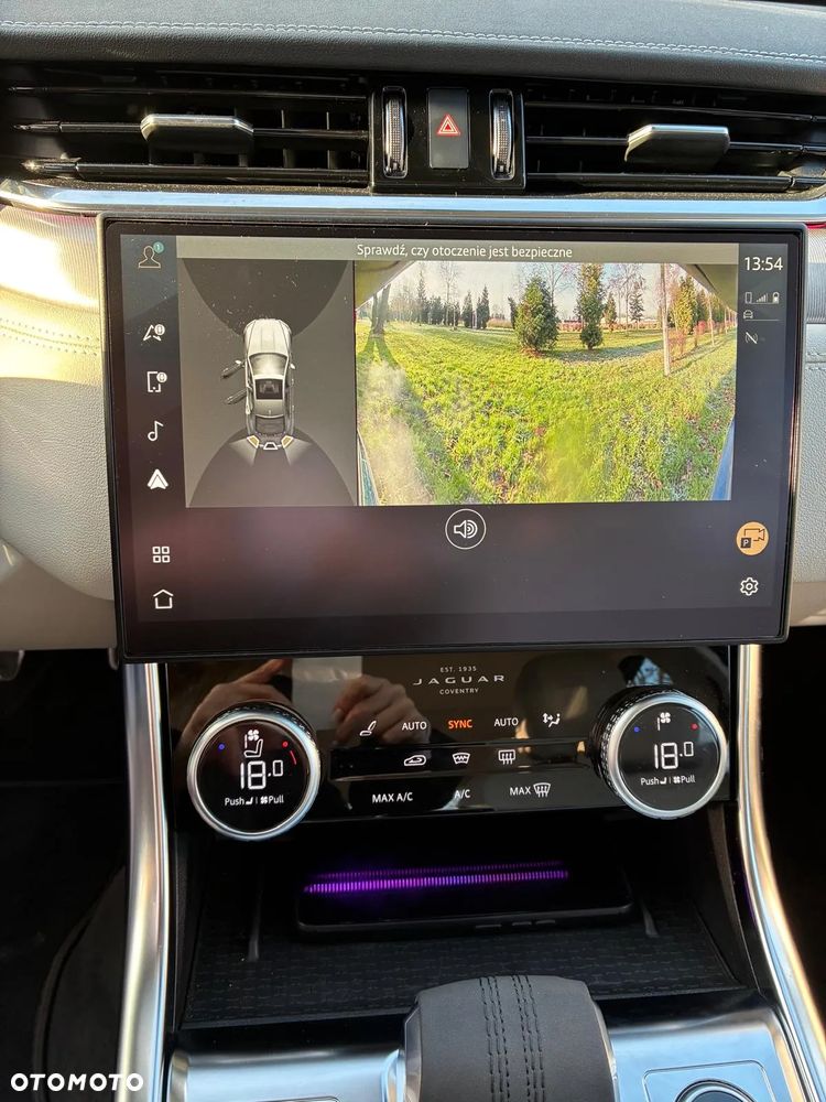 Jaguar XF P300 AWD R-Dynamic SE - 15