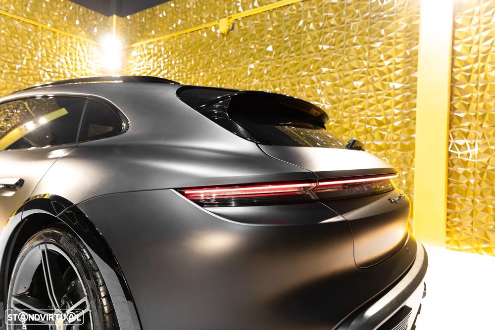 Porsche Taycan Cross Turismo Turbo S - 20