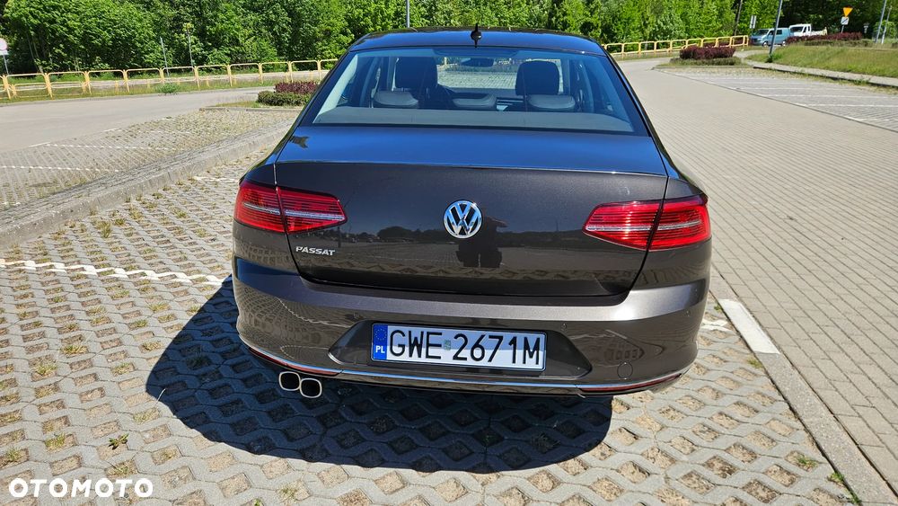 Volkswagen Passat 2.0 TDI SCR (BlueMotion Technology) DSG Highline - 4