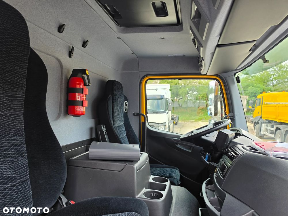 Mercedes-Benz Atego 1524 Chłodnia + Winda /Euro 6 / 2017 / 170 tys. km / 20 EP / Pneumatyka / Tempomat - 31