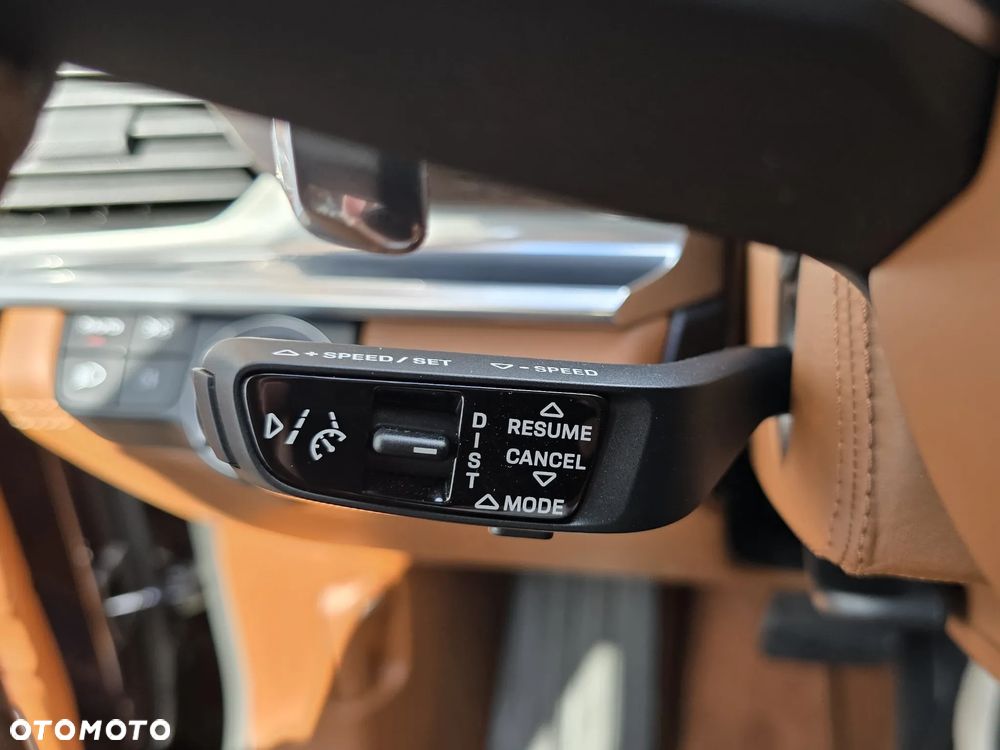 Porsche Panamera 4 Platinum Edition - 29