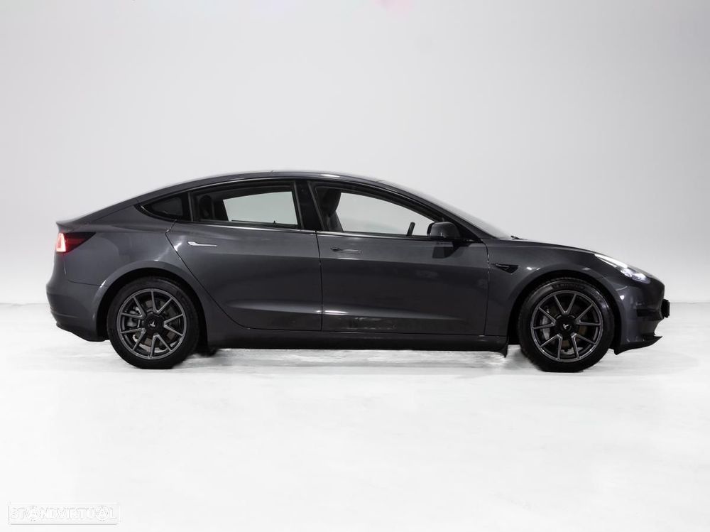 Tesla Model 3 - 2