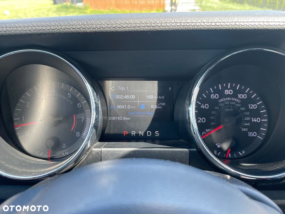 Ford Mustang 3.7 V6 - 10