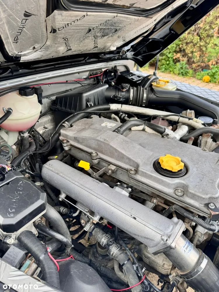 Land Rover Defender 2.5 TDI - 25