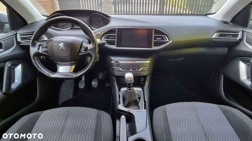 Peugeot 308 - 11