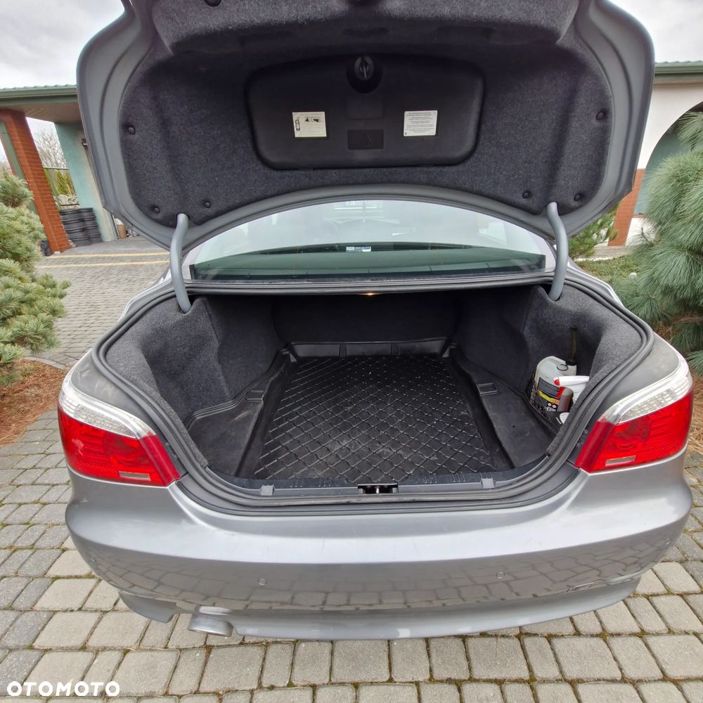 BMW Seria 5 520d - 6