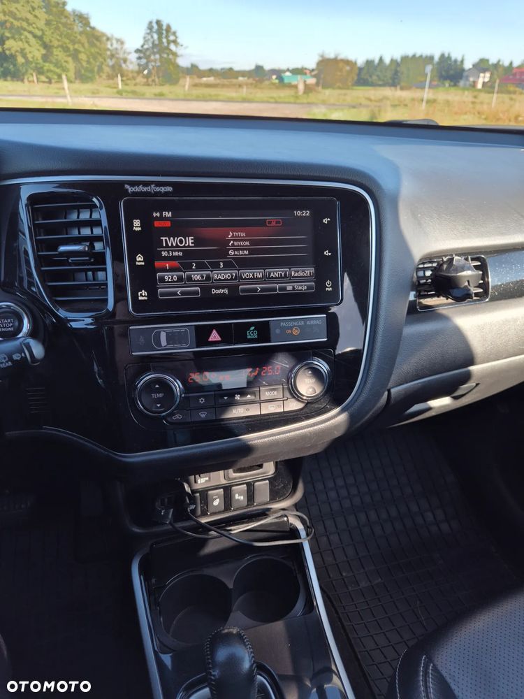Mitsubishi Outlander 2.0 Intense + 4WD CVT - 16