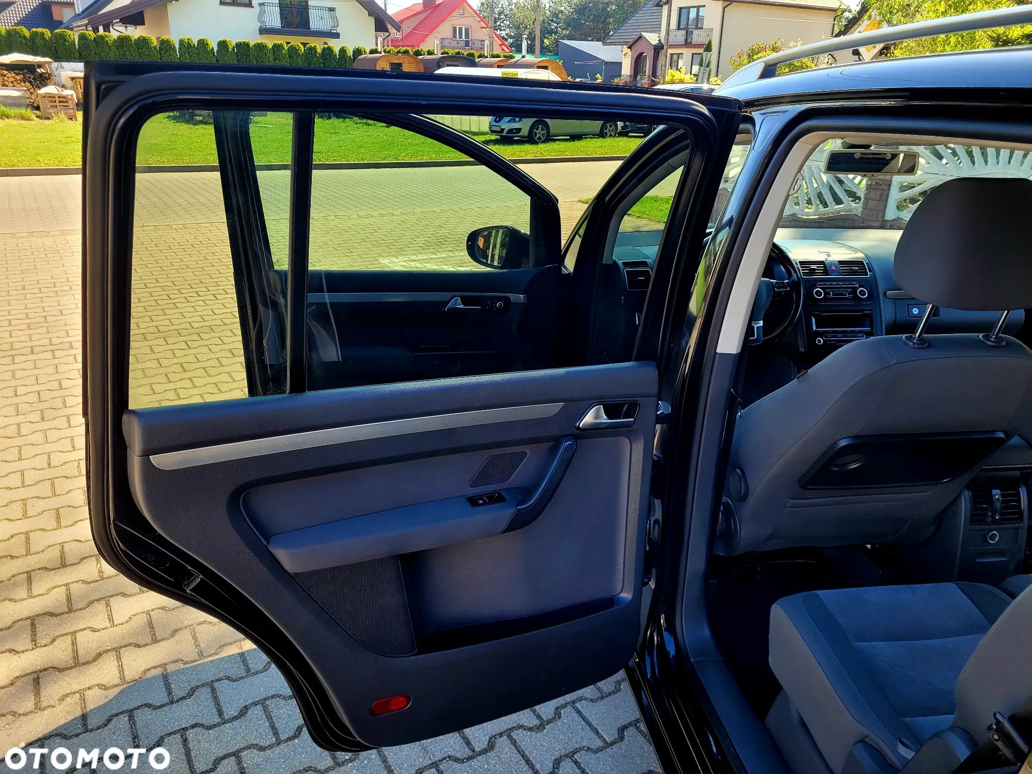 Volkswagen Touran 1.6 TDI DPF BlueMotion Technology DSG Comfortline - 34