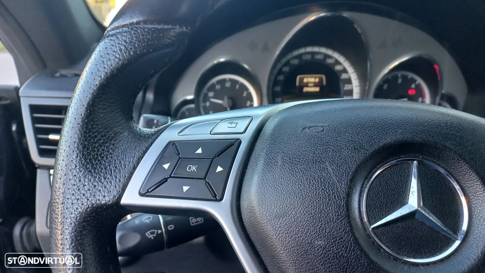 Mercedes-Benz E 220 CDi Avantgarde BlueEfficiency - 12